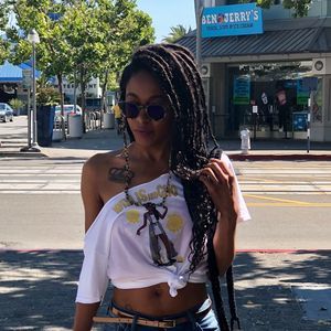 Meet your Posher, Devonna